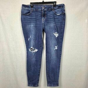 Maurices Mid Rise Distressed Jeans XL Short